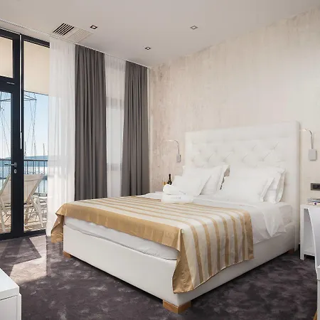 Marina Baotic Apartments *