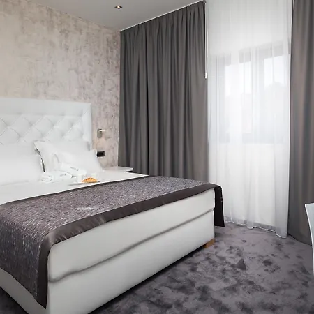 Marina Baotic Apartments Апартаменты