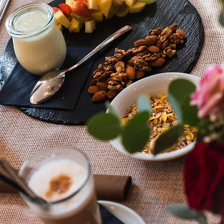 Апартаменты Marina Baotic Apartments Трогир