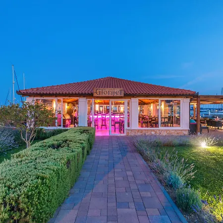 Marina Baotic Apartments *