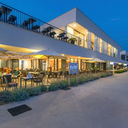 Апартаменты Marina Baotic Apartments *