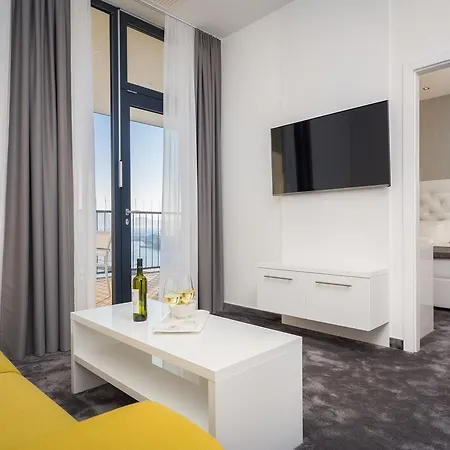 Marina Baotic Apartments