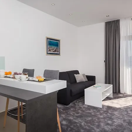 Marina Baotic Apartments Апартаменты *