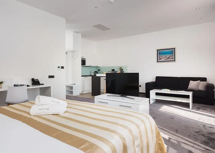 Marina Baotic * Trogir