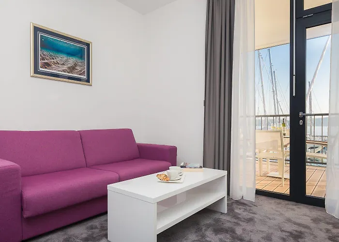 Marina Baotic טרוגיר