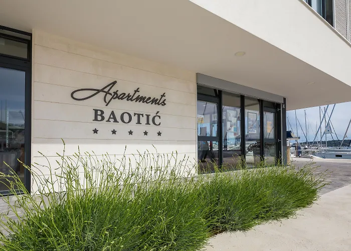 Marina Baotic * Trogir