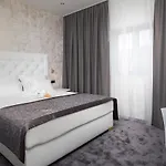 Marina Baotic Apartments Apartment