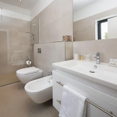 Marina Baotic Apartman *